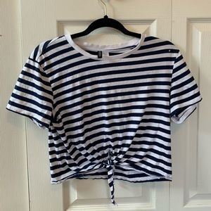 H&M tie crop top 🎉